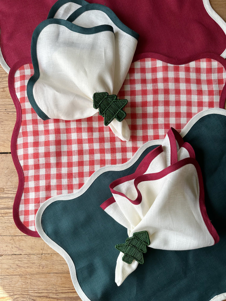 Dekkebrikke med bølgekant - Burgunder