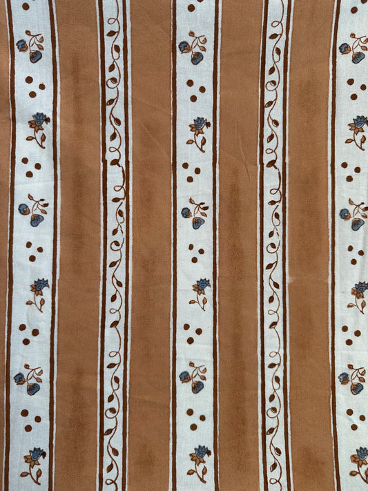 Bordduk - Striper og blomster / karamell