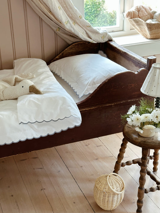 Sengesett barn - Scalloped