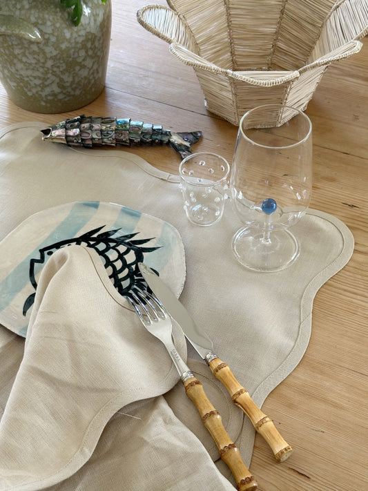 Dekkebrikke med bølgekant - Taupe