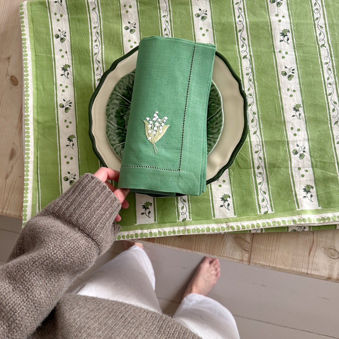 Bordduk - Striper og blomster