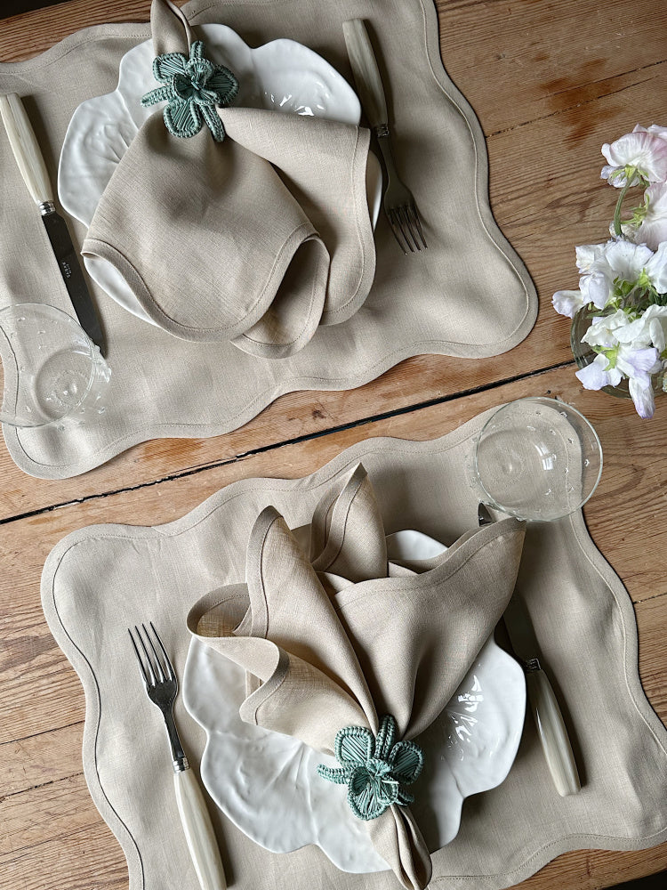 Linserviett med bølgekant - Taupe