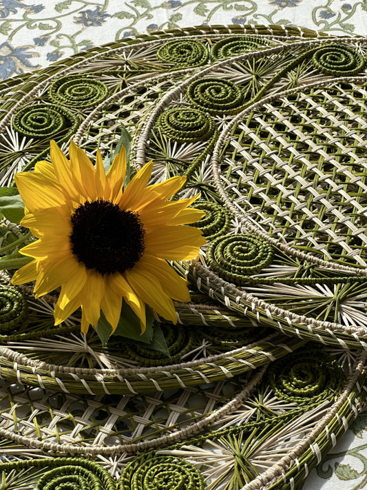 Dekkebrikke - Virvel oliven