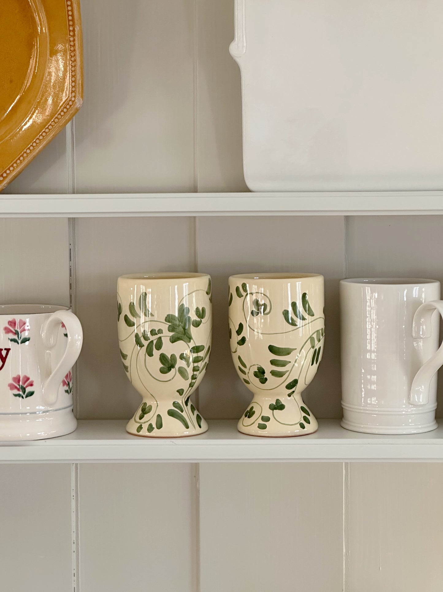 Kopp på fot "Vines"