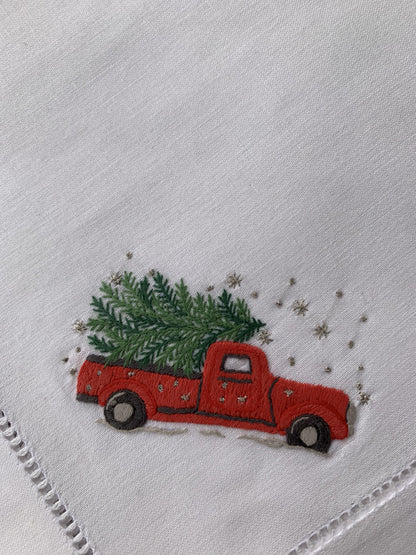 Serviett med bil og tre